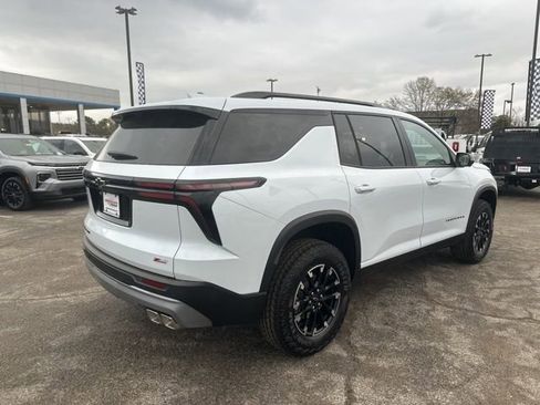 New 2026 Chevrolet Traverse Z71 w/ Driver Confidence Package AWD/4WD image 3