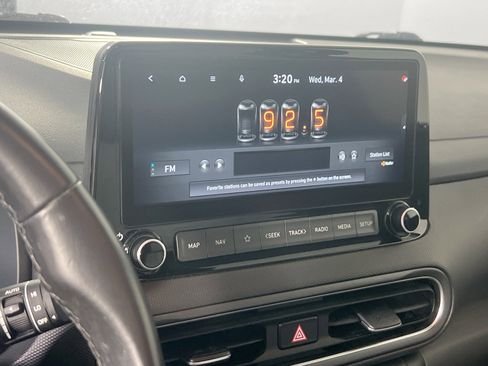 Used 2023 Hyundai Kona Limited image 15