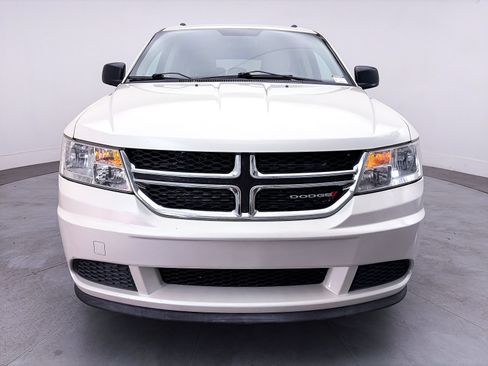 Used 2012 Dodge Journey SE FWD image 2