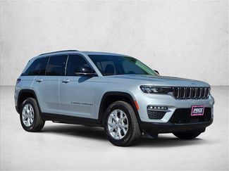 Used 2023 Jeep Grand Cherokee Limited w/ Luxury Tech Group II AWD/4WD video 3