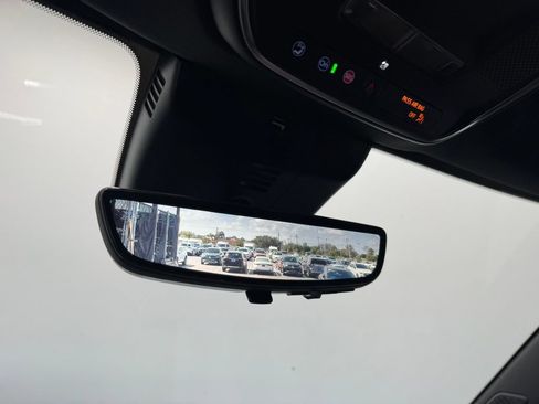 Used 2025 Chevrolet Traverse RS w/ LPO, Floor Liner Package FWD image 37