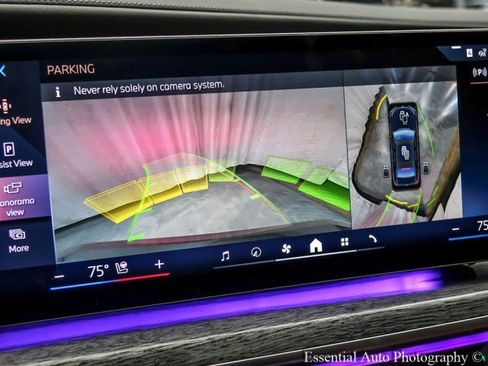 Used 2023 BMW i7 xDrive60 w/ Parking Assistance Package image 25