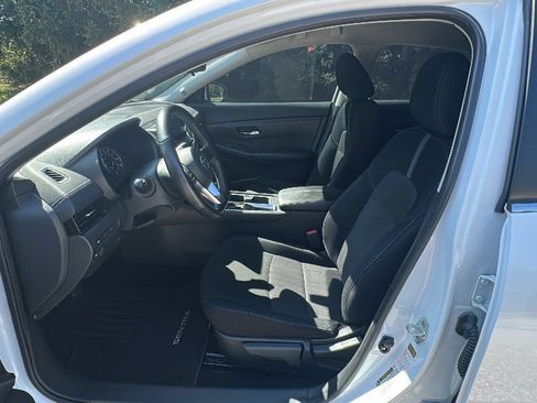 Used 2022 Nissan Sentra SV w/ All-Weather Package FWD image 12