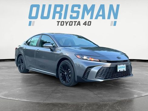 Certified 2026 Toyota Camry SE w/ Convenience Package FWD image 1