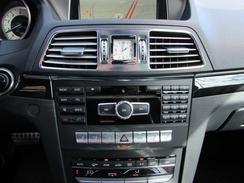 Used 2014 Mercedes-Benz E 550 Cabriolet image 23