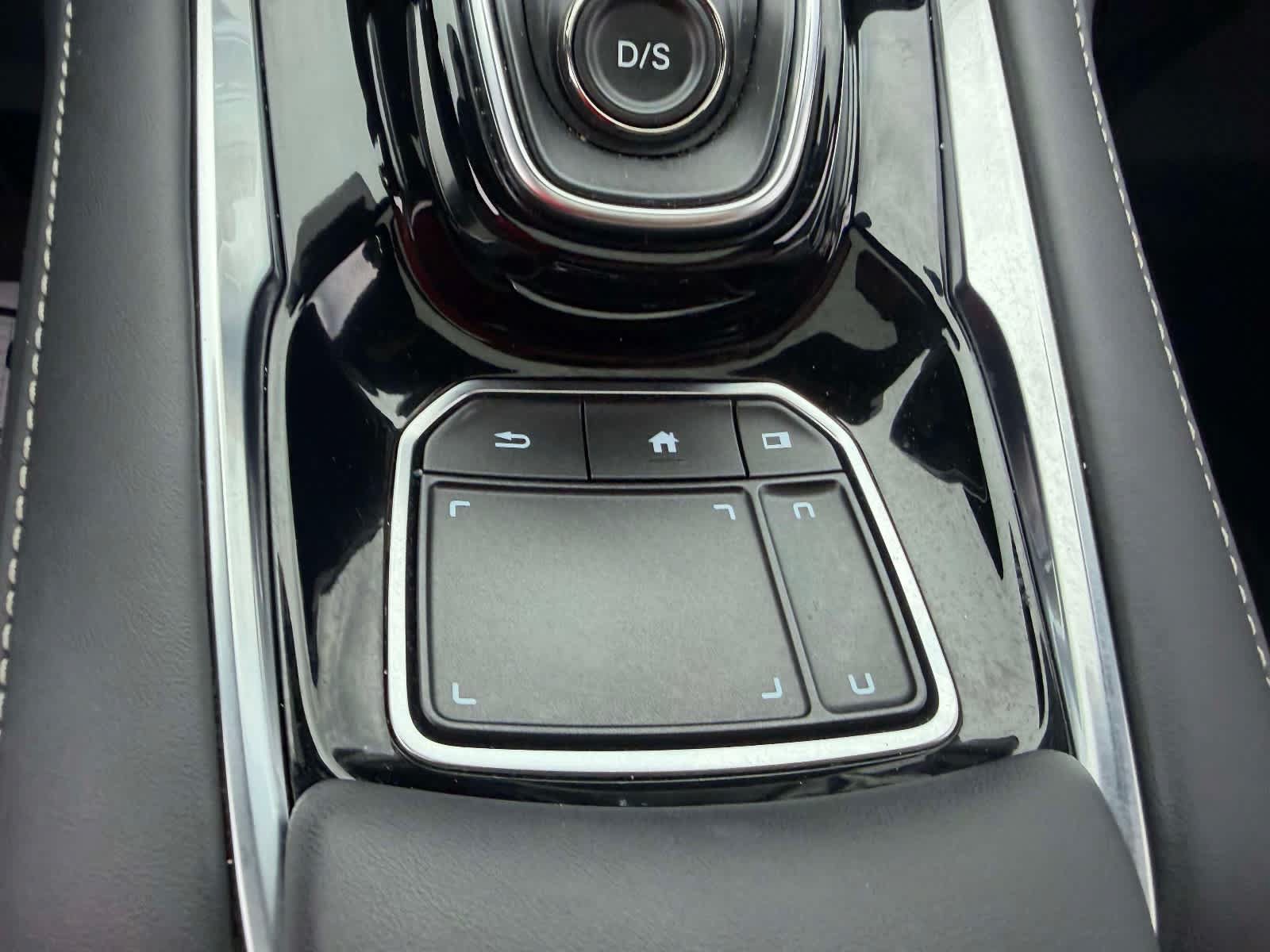 Used 2025 Acura RDX SH-AWD image 25