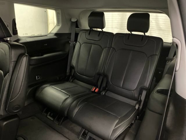 Used 2022 Jeep Grand Cherokee L Limited AWD/4WD image 36