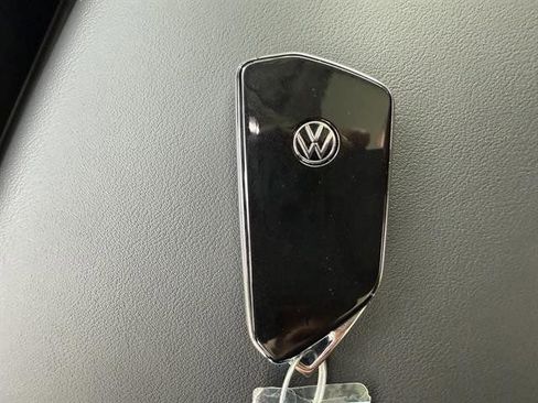 New 2025 Volkswagen Atlas SEL image 33