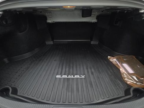 Used 2026 Toyota Camry SE w/ Convenience Package FWD image 13