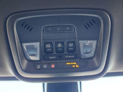 Certified 2023 Chevrolet Traverse RS w/ LPO, Floor Liner Package image 37