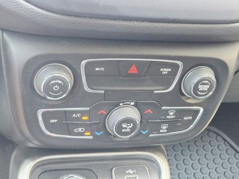 Used 2021 Jeep Compass Latitude w/ Convenience Group image 26