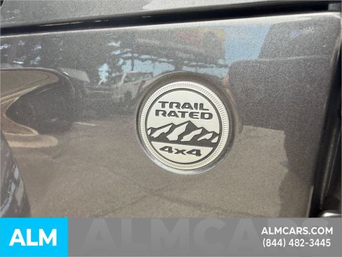 Used 2020 Jeep Gladiator Overland AWD/4WD image 15