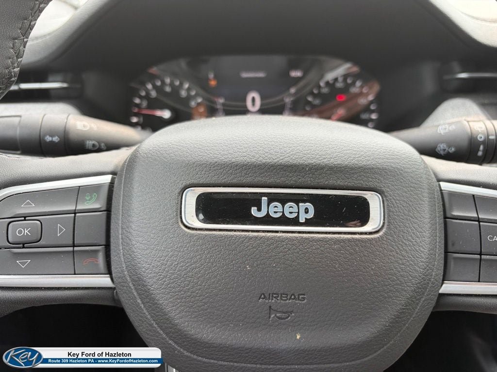 Used 2024 Jeep Compass Latitude AWD/4WD image 25
