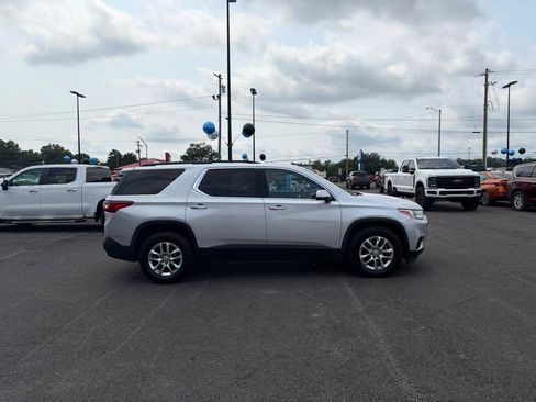 Used 2019 Chevrolet Traverse LT AWD/4WD image 2