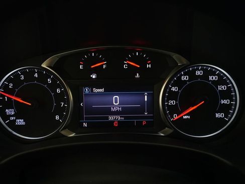 Used 2024 GMC Terrain SLE w/ Driver Convenience Package AWD/4WD image 2