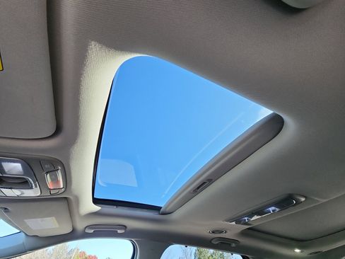 Used 2023 Kia Telluride SX image 33