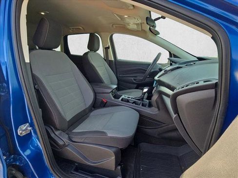 Used 2019 Ford Escape S image 18