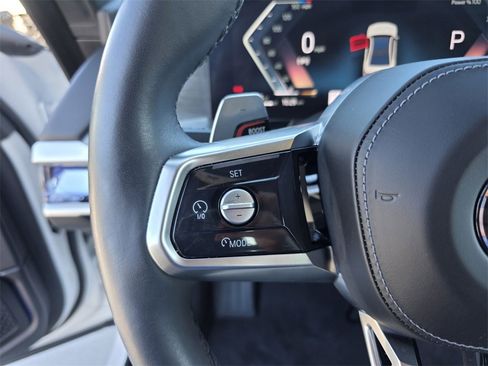 Certified 2025 BMW 740i w/ Premium Package image 22