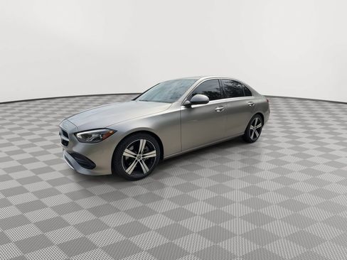 Used 2022 Mercedes-Benz C 300 4MATIC Sedan image 4