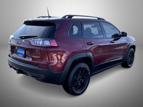 Used 2019 Jeep Cherokee Trailhawk image 5