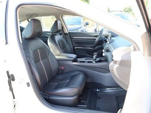 Certified 2024 Nissan Altima 2.5 SR FWD image 23