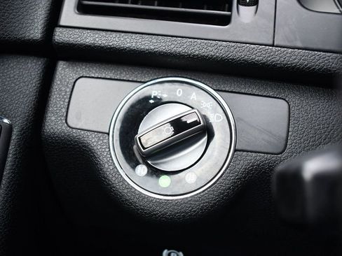 Used 2009 Mercedes-Benz C 63 AMG Sedan image 17