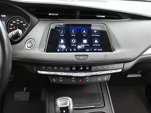 Used 2019 Cadillac XT4 Premium Luxury AWD/4WD image 12