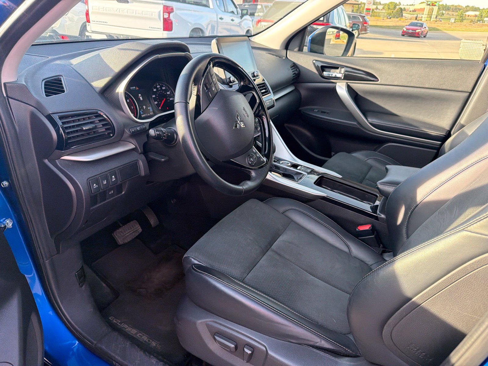 Used 2025 Mitsubishi Eclipse Cross AWD image 5
