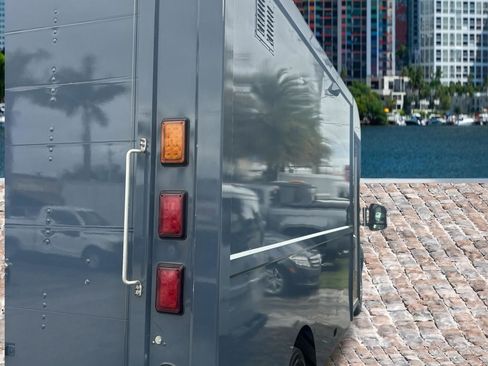 Used 2022 RAM ProMaster 3500 w/ Fleet Safety Group FWD image 28