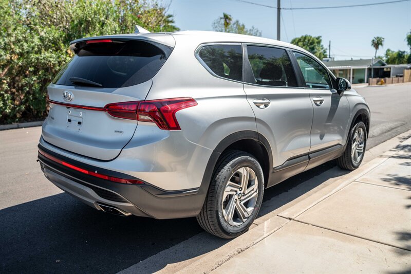 Used 2021 Hyundai Santa Fe SE AWD/4WD image 5