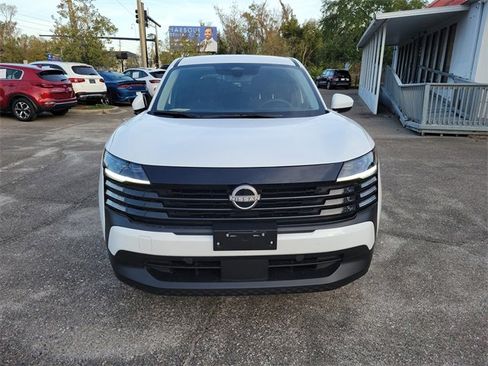 Used 2025 Nissan Kicks SV w/ Interior Electronics Package image 5