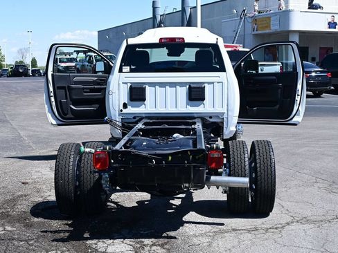 New 2026 RAM 5500 Tradesman AWD/4WD image 30