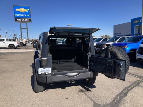 Used 2016 Jeep Wrangler Unlimited Sport image 34