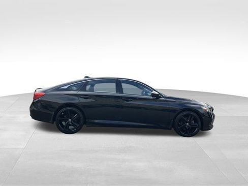 Used 2019 Honda Accord Sport image 6