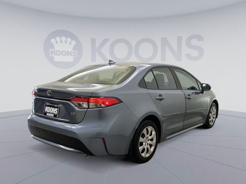 Used 2020 Toyota Corolla LE FWD image 8