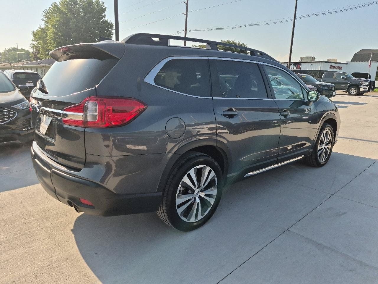Used 2022 Subaru Ascent Limited AWD/4WD image 6
