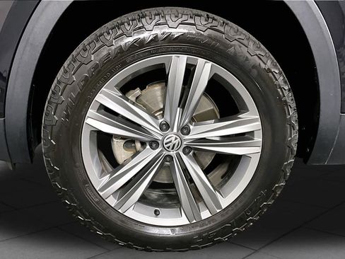 Used 2019 Volkswagen Atlas SEL Premium image 11