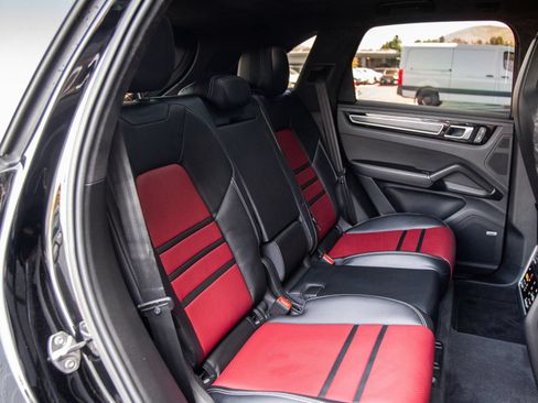 Certified 2023 Porsche Cayenne GTS AWD/4WD image 25
