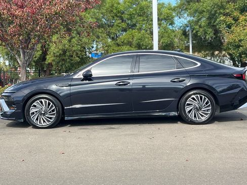Used 2025 Hyundai Sonata Limited FWD image 7
