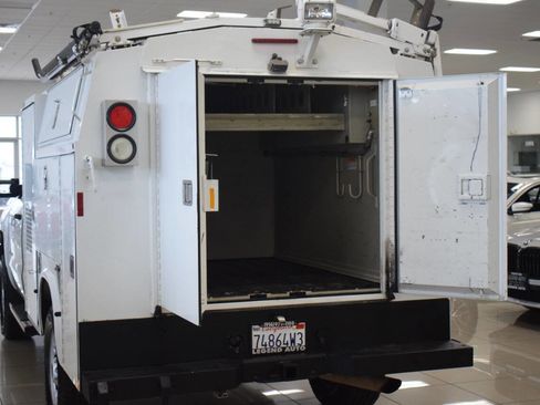 Used 2016 Chevrolet Silverado 3500 W/T image 32