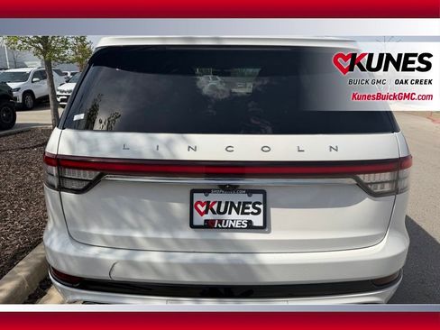 Used 2022 Lincoln Aviator Grand Touring w/ Equipment Group 301A AWD/4WD image 5