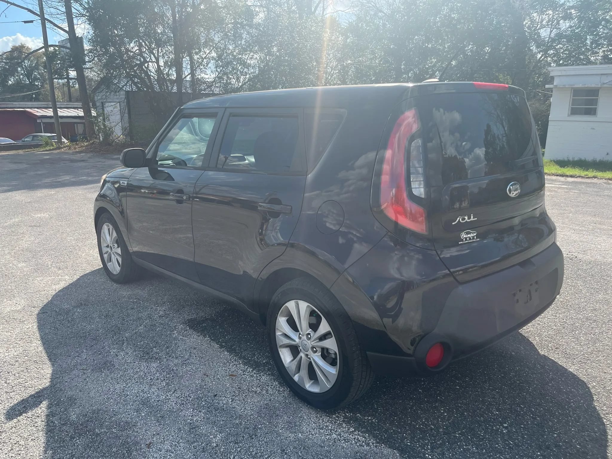 Used 2015 Kia Soul + FWD image 6