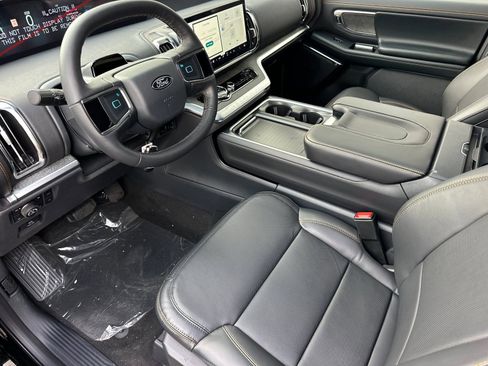 New 2026 Ford Expedition Tremor image 9