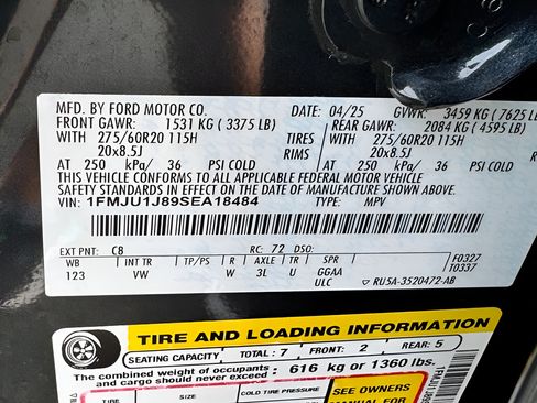 Used 2025 Ford Expedition Active AWD/4WD image 52