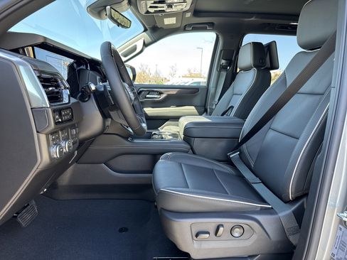 New 2026 GMC Yukon XL Elevation w/ Elevation Premium Package AWD/4WD image 14