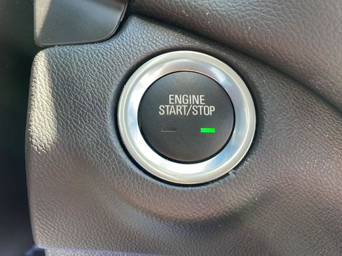 Used 2024 Chevrolet Equinox LT w/ LPO, Floor Liner Package FWD image 20