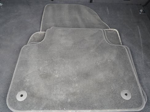 Used 2021 Porsche Cayenne Turbo image 61