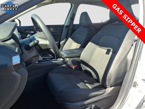 Used 2024 Nissan Altima 2.5 SV image 12