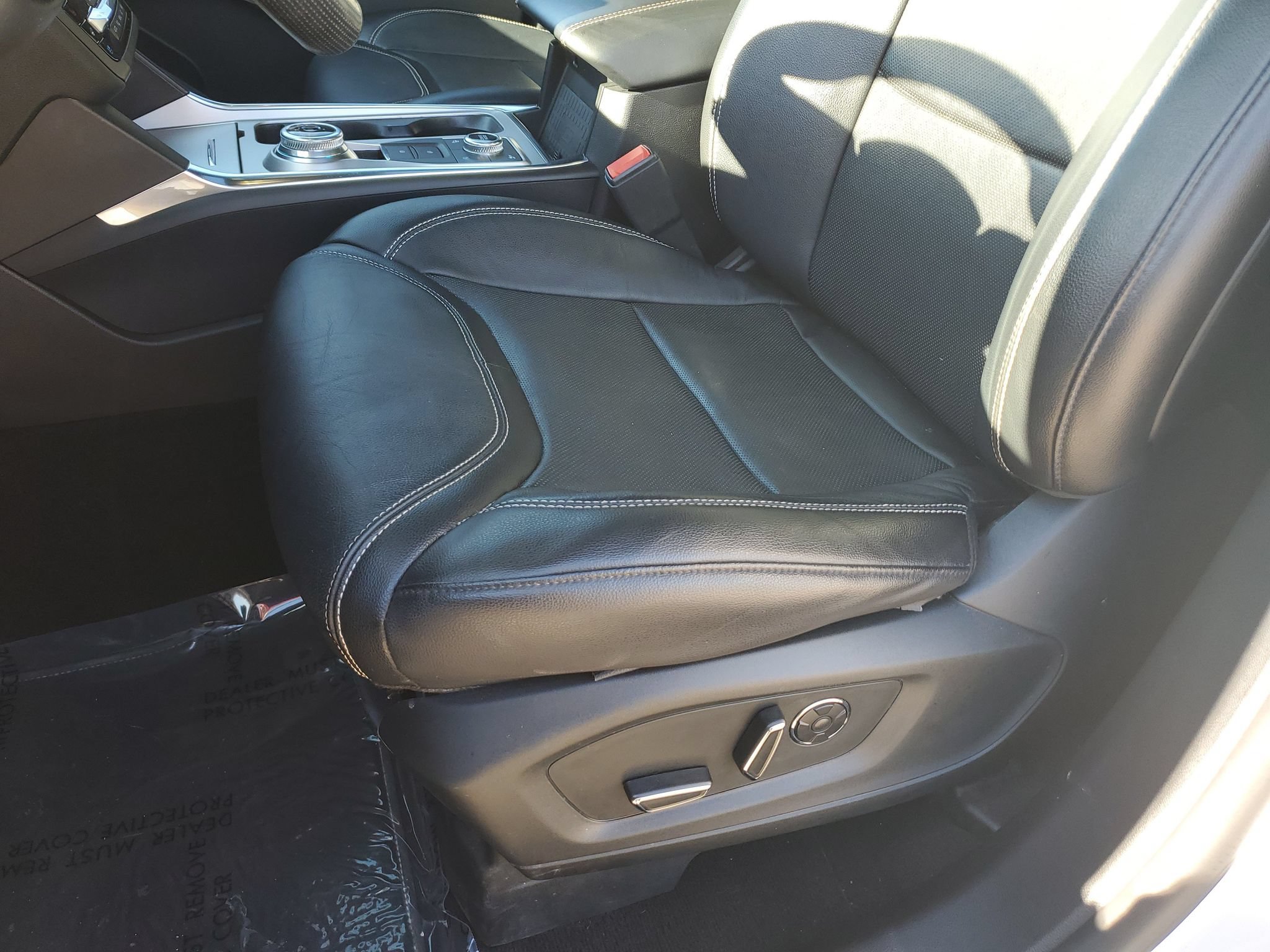Used 2020 Ford Explorer ST w/ Premium Technology Package AWD/4WD image 14