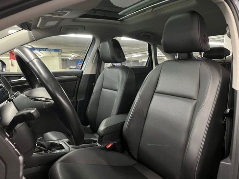 Used 2019 Volkswagen Jetta SEL image 15